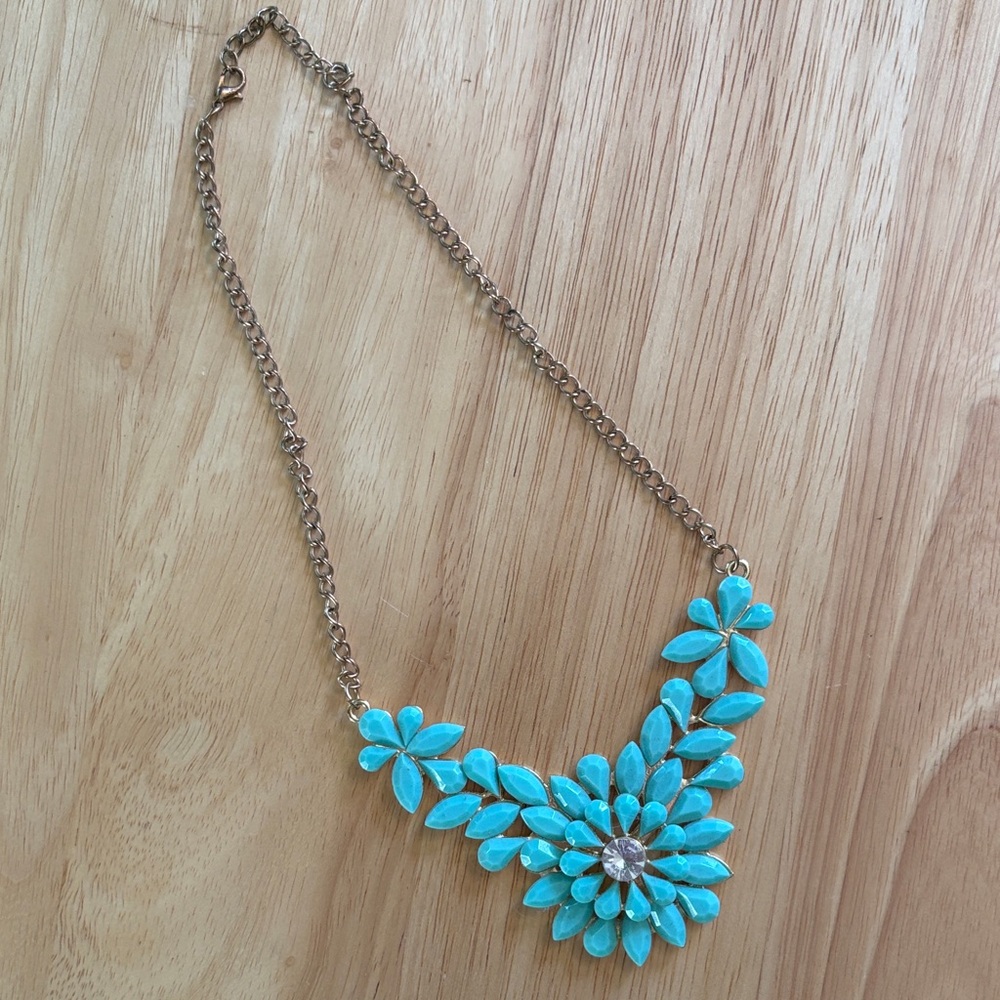 Vintage 2000s Turquoise Flower Cluster Bib Statement Necklace